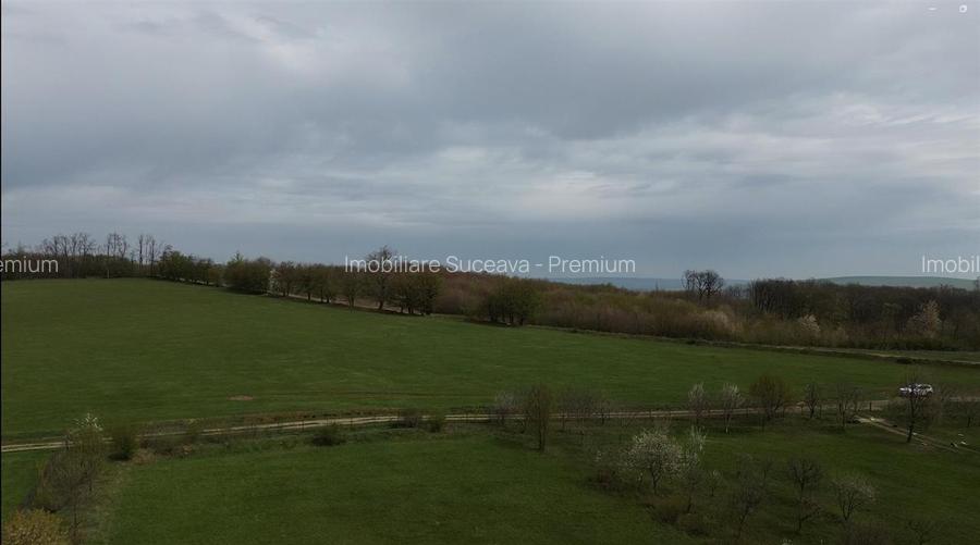 Teren intravilan de vânzare în Mitocu Dragomirnei | 5.800 mp | 43 m de - 5