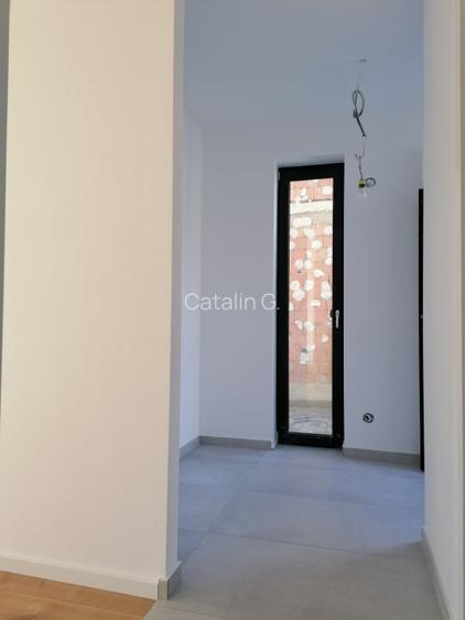 Casa de vanzare in vatra veche, 4 camere, drum asfaltat - 5