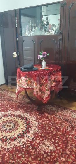 Casa de vanzare, cu 3 camere, 138 mp, zona Calea Domneasca