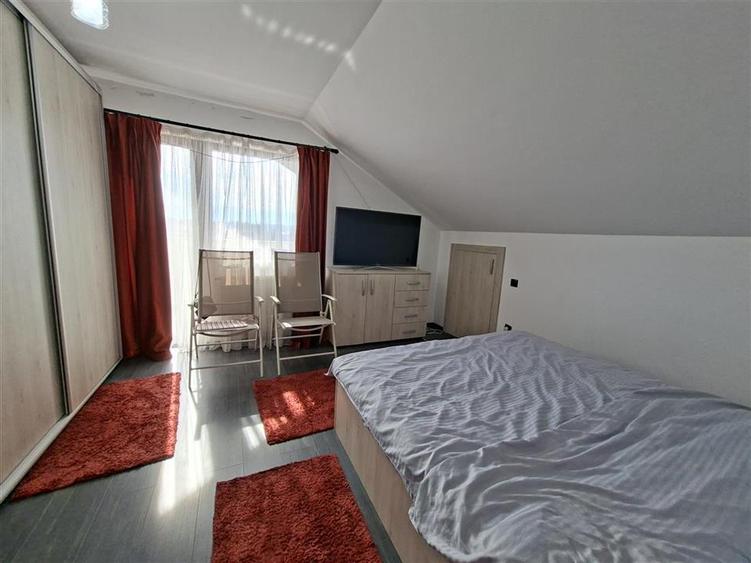 Apartament modern 3 camere balcon 2 locuri parcare zona Brana