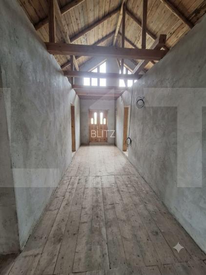 Casa 353 mp, constructie BCA, teren 10.000 mp, Saucenita