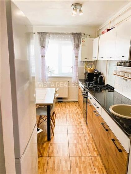 Apartament 3 camere, decomandat, 2 BAI, etaj 3, zona Craiter - 5