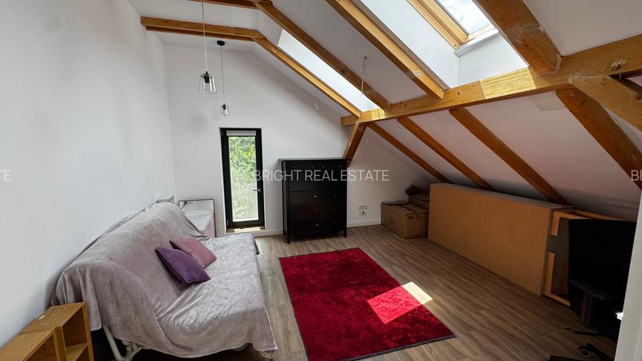 Casa de vanzare tip duplex- proprietate exclusiva in Centru vechi -curte privata - 30