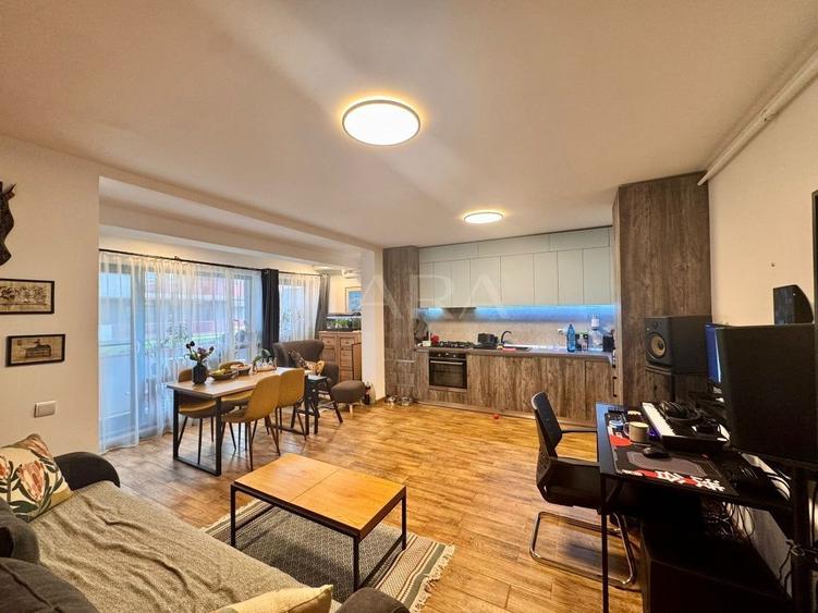 Apartament 2 camere cu terasă, zona VIVO
