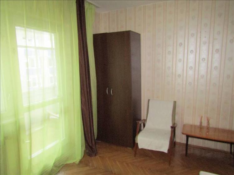Apartament doua camere, decomandat, central , str. Noica