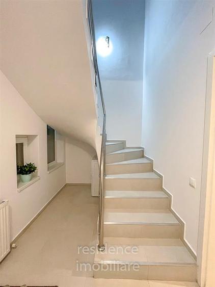 Casa parte duplex, Iris, zona Auchan+ garaj si curte