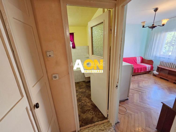Apartament 2 camere, decomandat, etaj 2, Cetate, zona Kaufland - 9