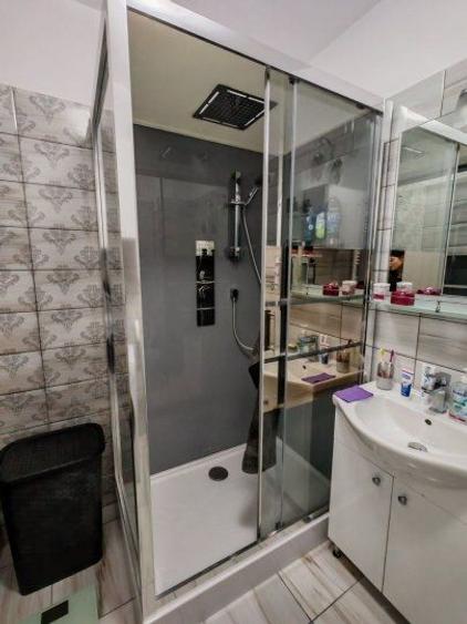 Inchiriez apartament 2 camere, decomandat, mobilat si utilat complet,