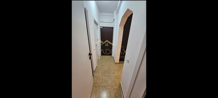 Inchiriere apartament 3-4 camere/Domenii/Parcare/Curte
