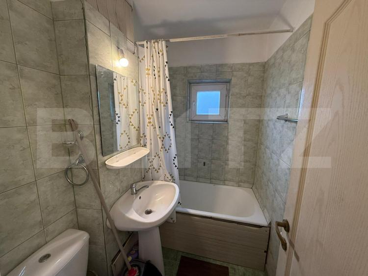 Apartament 2 camere, 46.50 mp, zona Craiovita Noua - Scoala 32