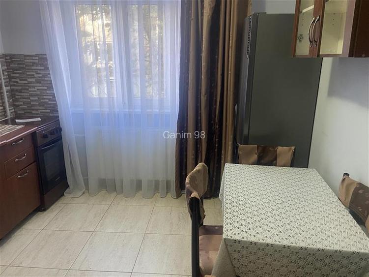 Garsoniera de inchiriat in Focsani , zona Gara , et 1 4 , renovata si mobilata c - 8