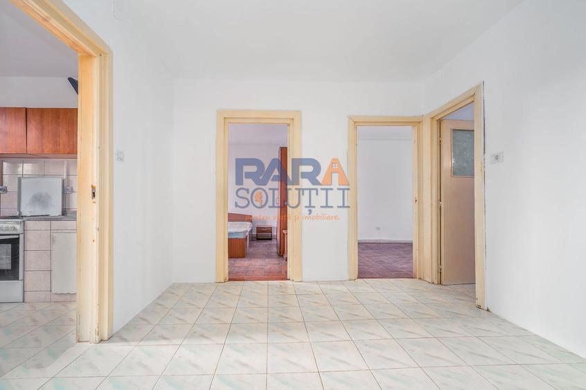 Apartament 3 camere + 2 băi IEFTIN: 700 €/mp