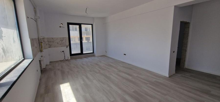 Faleza Nord apartament cu 3 camere, vedere la mare.