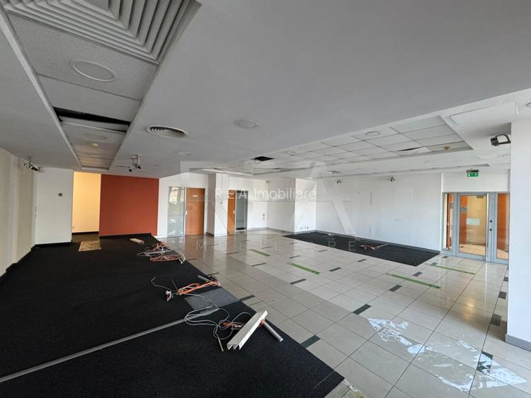 Spatiu comercial Bdul Timisoara 250mp - 2