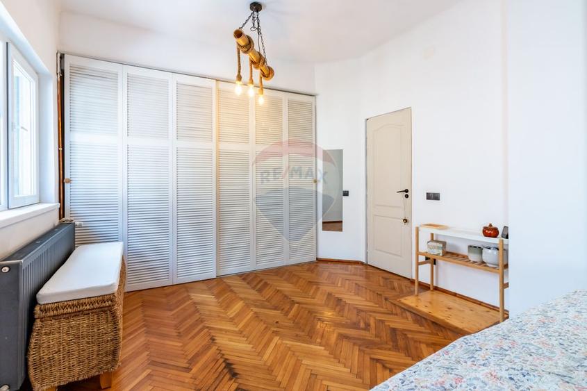 Apartament 3 camere, vilă interbelică Calea Plevnei