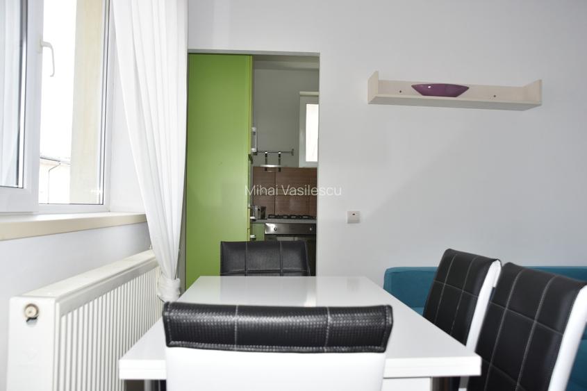 De închiriat Apartament 3 camere într-o vilă cu grădină, propietar  - 9