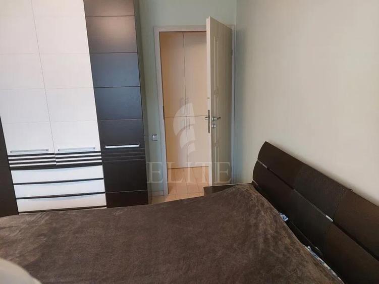 Apartament 4 camere în zona PLOPILOR