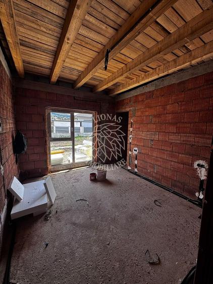 Casa Finisata 4 camere 107 mp-terasa-teren 388 mp-Aerodrom
