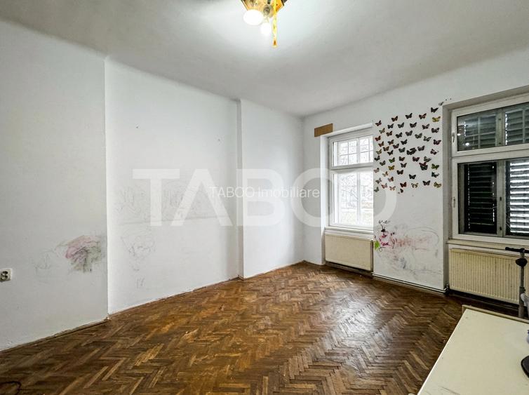 Apartament de vanzare cu 4 camere 2 bai 109 mp Centrul Istoric Sibiu - 2
