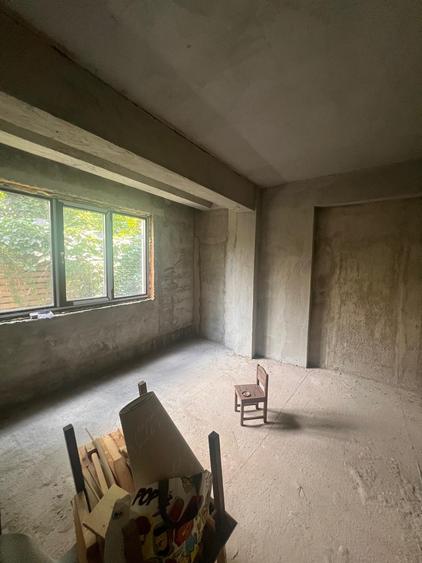 APARTAMENT 3 CAMERE DE VANZARE PARTER CU TERASA