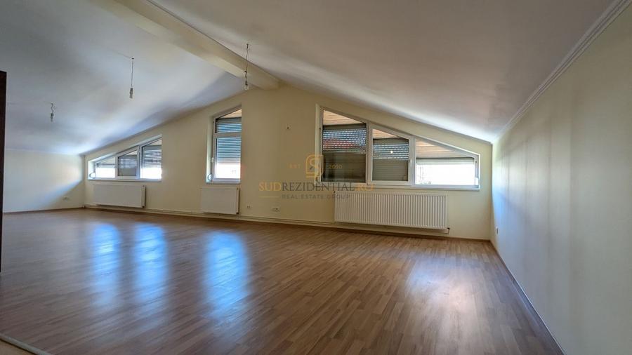 Vila in zona Berceni-Grand Arena, P+1+M, cu 1500 mp teren