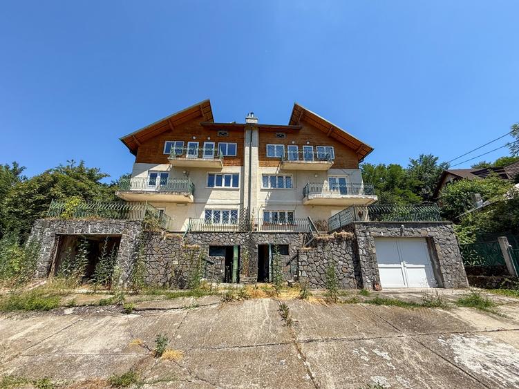 Vila cu 6 dormitoare in Breaza, lot teren 1289 mp