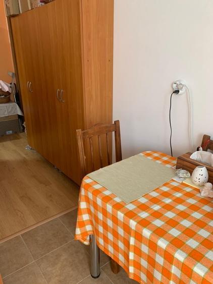 Apartament Gradiste cu o camera de vanzare mobilat si utilat (pret negociabil)