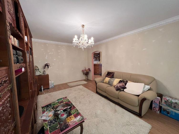 Apartament 3 camere-Scoala Nr 10-Lidl-et 2/3