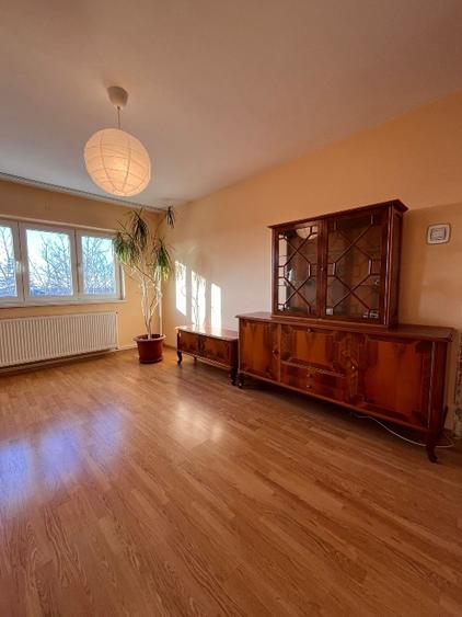 APARTAMENT 3 CAMERE, BLOC IZOLAT TERMIC, CENTRALA PROPRIE, 2 BAI