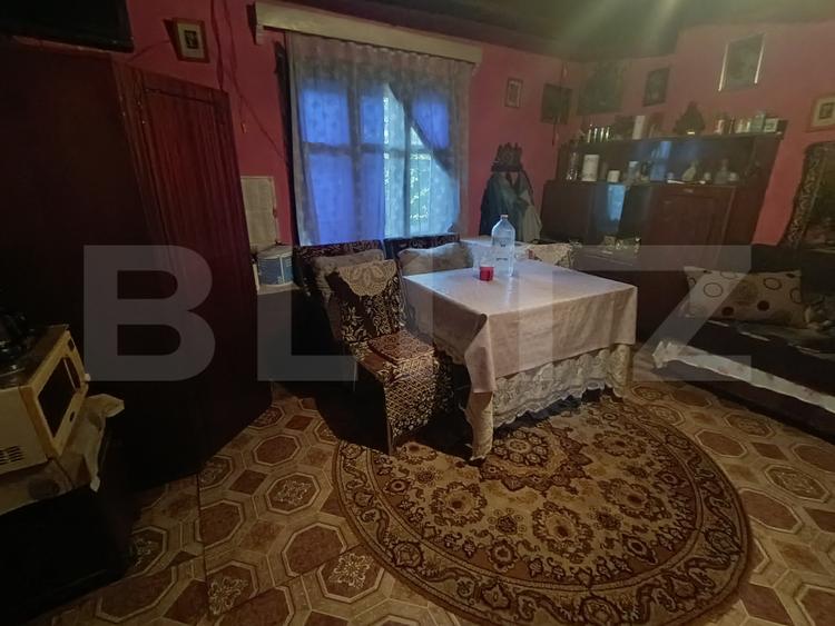 Casa cu 2 camere cu Anexe