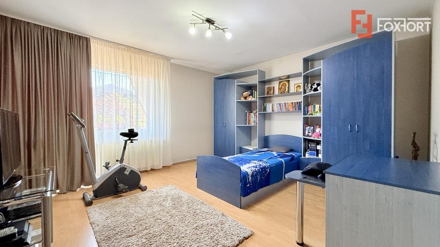 Casa individuala, 5 camere + Garaj + Piscina - Brancoveanu