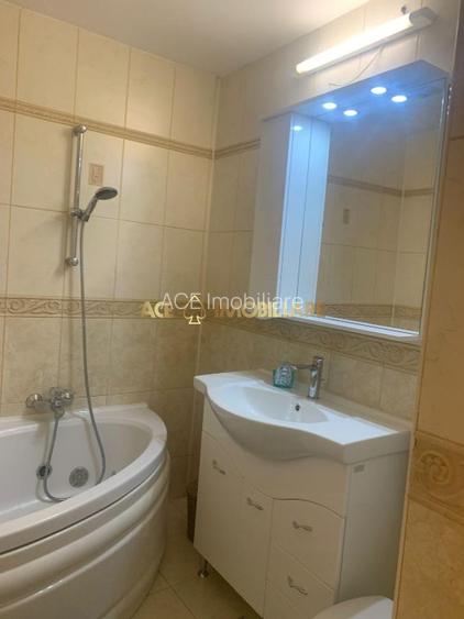 3 Camere de inchiriat | Nerva Traian | Centrala | Parcare | Petfriendly