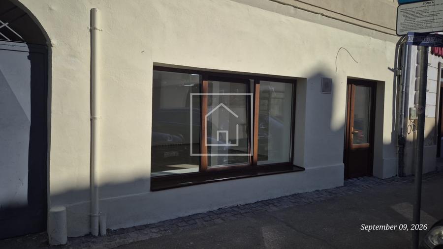 Spațiu comercial 46 mp – vitrină stradală – Centrul Istoric Sibiu