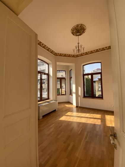 Vila interbelica Restaurata | Birouri | Universitate | Vanzare
