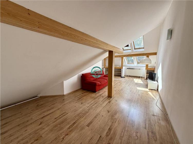 Casa de vanzare de 342 mp, teren 317, zona Semicentrala