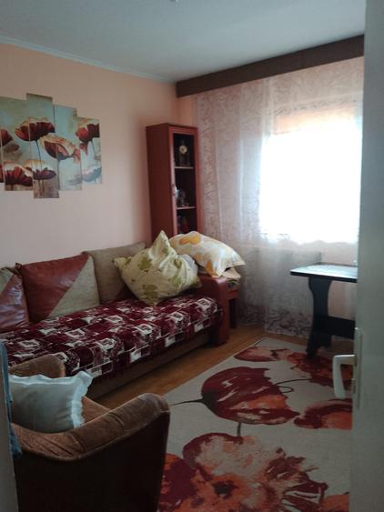 Apartament 4 camere zona Florilor