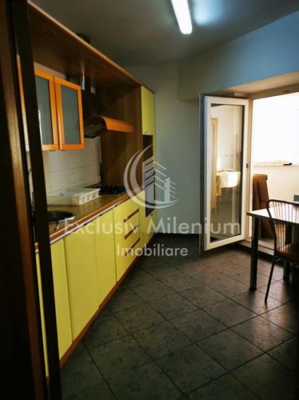 Spatiu birou Unirii /Zepter / Alba Iulia 3 Camere 100 mp