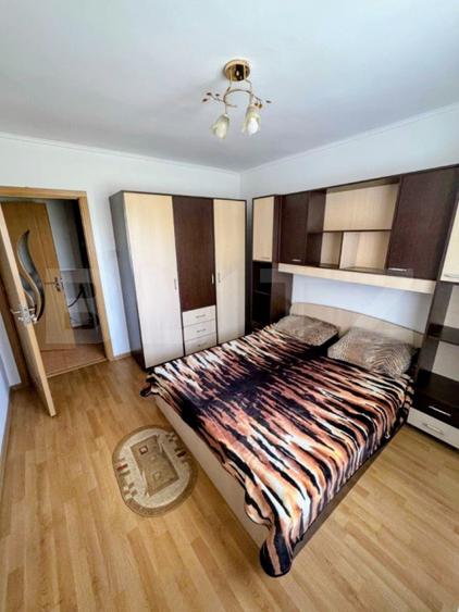 Apartament - 3 camere - etaj intermediar, zona Lama
