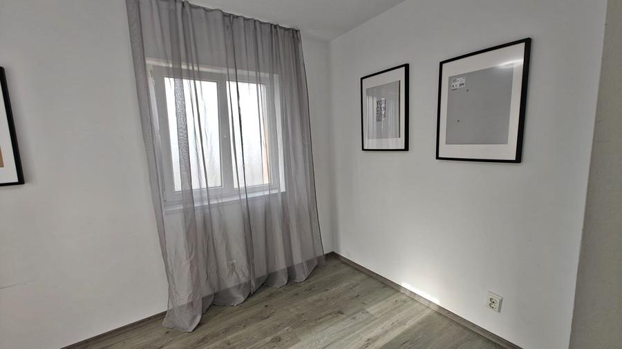 Spatiu birouri, 4 camere, parter, curte proprie, parcare, zona BMW