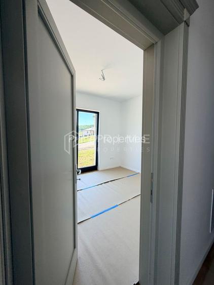 Vilă chalet modern cu perete panoramic de sticlă - Livezeni, Mureș - 12
