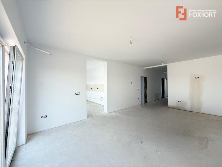 COMISION 0% Apartament cu 4 camere si terasa de 17 mp - Torontalului