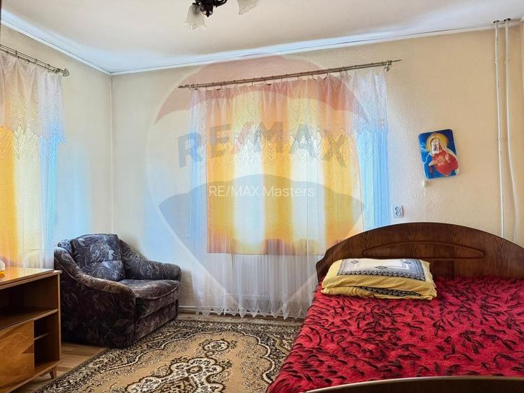 Casă DE VÂNZARE Șarul Dornei 1075 mp Teren - 18