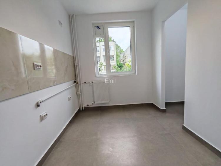 Apartament 2 camere decomandat 3/4 - Metrou 1 Decembrie - Titan - 12