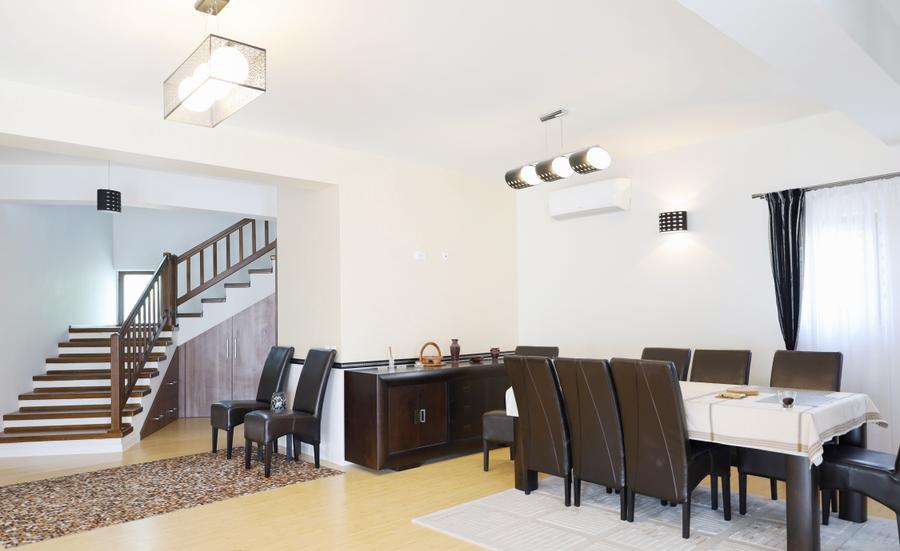 Vila 160 mp in Corbeanca (Petresti) | mobilata si utilata | garaj si curte
