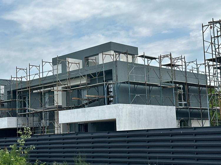 Otopeni , Mc Donald’s. Vila tip Duplex superb