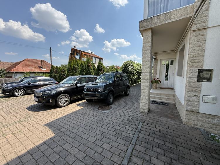 Proprietate cu 756 mp teren, ideală pentru investiție, aproape de Iulius Mall