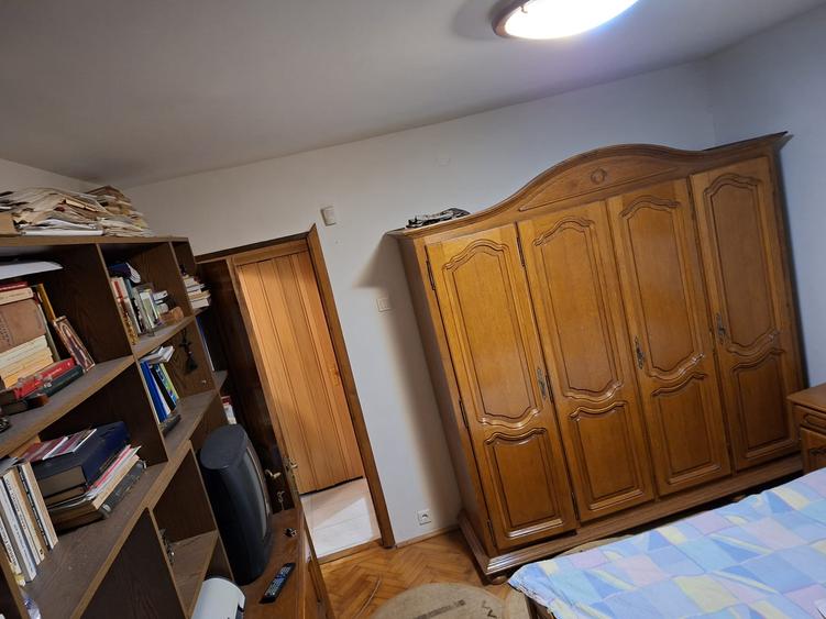 3 camere Popa Șapcă , Decomandat / centrală , Amplasament EXCELENT!