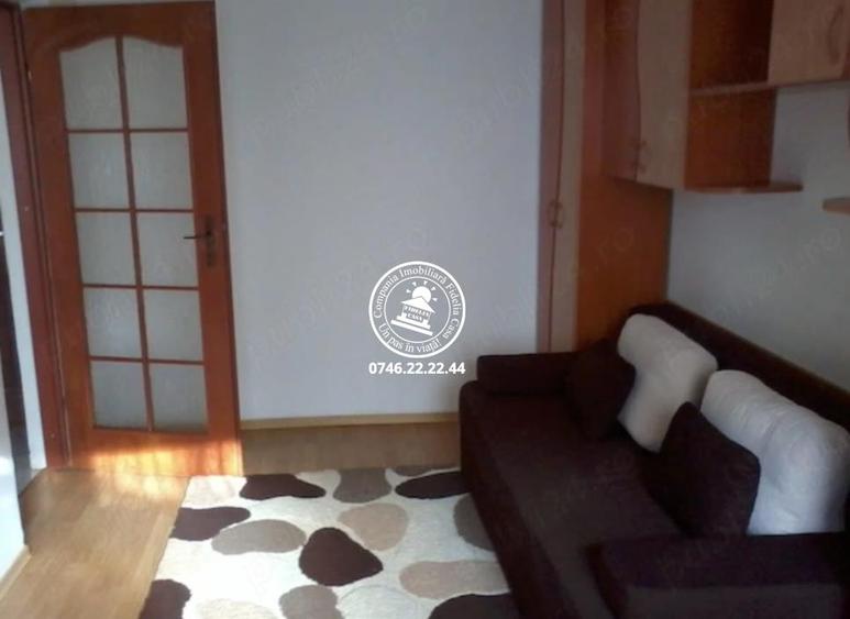 Garsoniera in zona Podu Ros