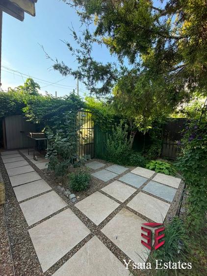 YSAIA IMOBILIARE - CASA DE VANZARE - TEREN 330 MP - ZONA LINISTITA -