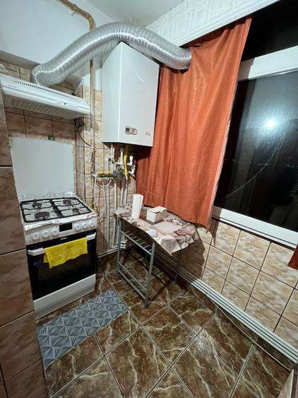 Propietar vând apartament 2 camere Mărăcineni, Argeș